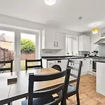 Exclusive House For Contractors And Families