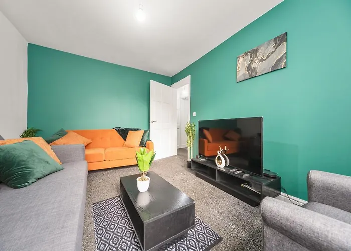 Exclusive House For Contractors And Families