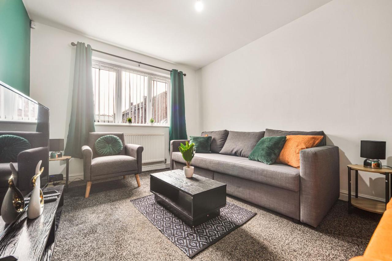 Exclusive House For Contractors And Families