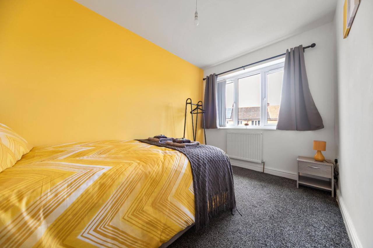 Exclusive House For Contractors And Families Holiday home Bradford (West Yorkshire)