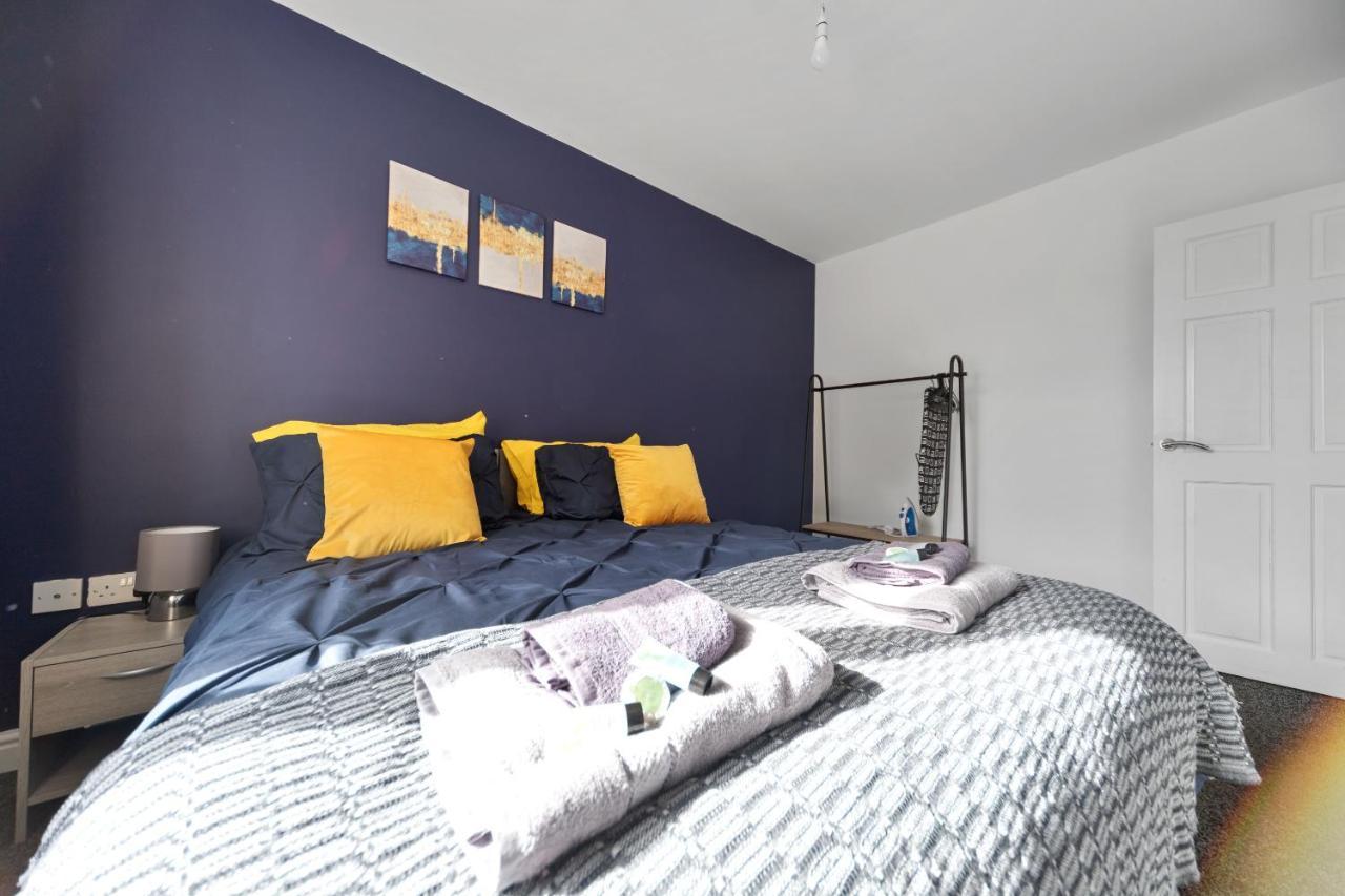 Exclusive House For Contractors And Families * Bradford (West Yorkshire)